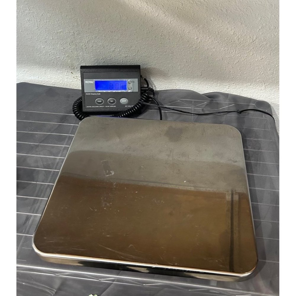 Large Digital Shipping weight Scale - Picture 2 of 6